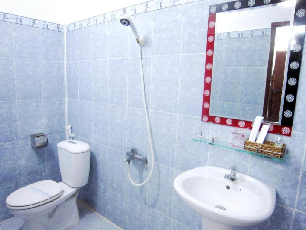 Thanh Hong Hotel Hô Chi Minh-Ville Extérieur photo
