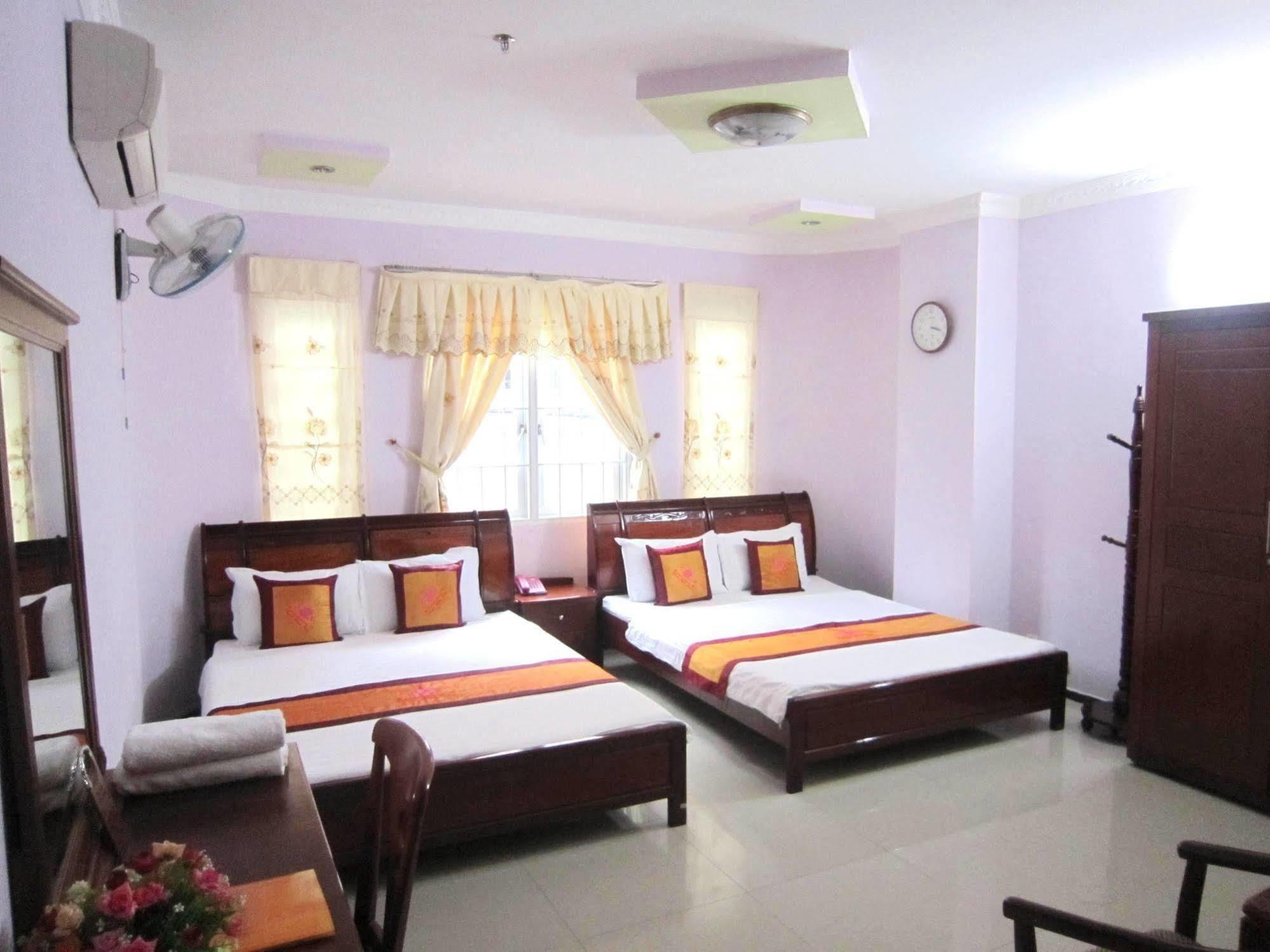 Thanh Hong Hotel Hô Chi Minh-Ville Extérieur photo